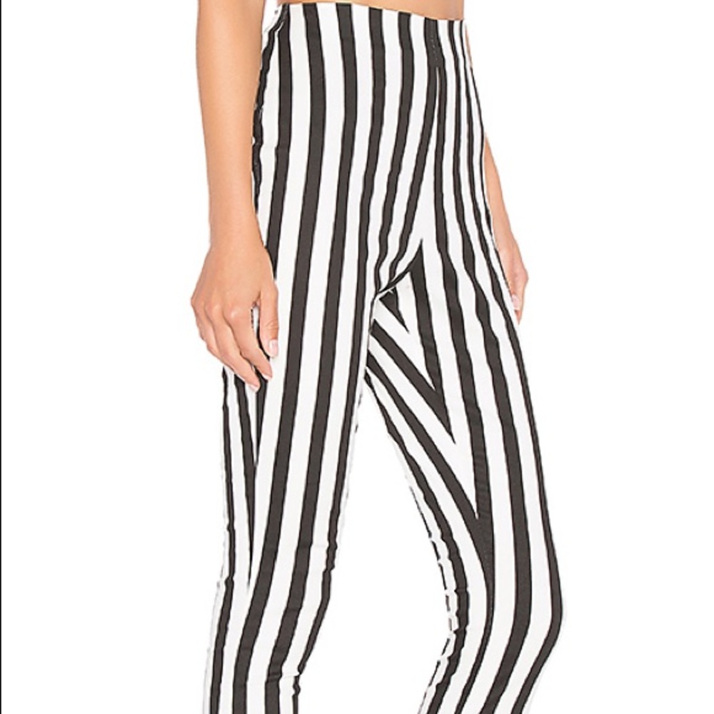 By the way Loran Zip Up Pant in Black & White - Picture 2 of 6